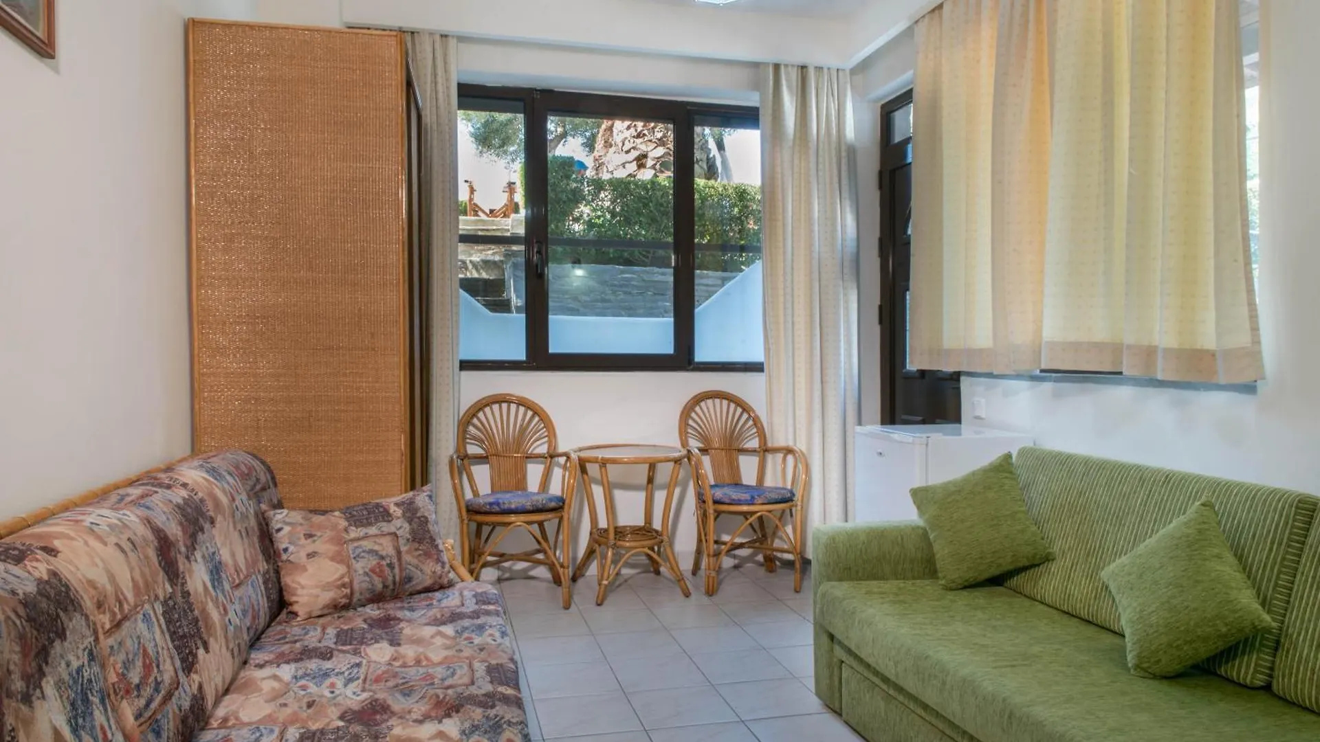 Pyrgos Hotel Uranupoli Grecja