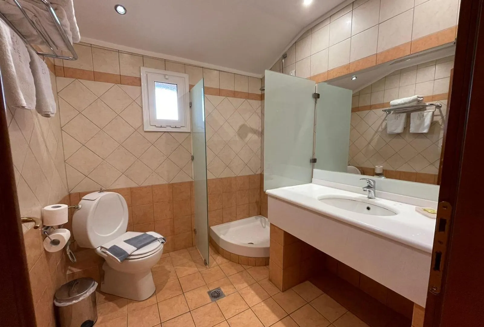 **  Pyrgos Hotel Uranupoli Grecja