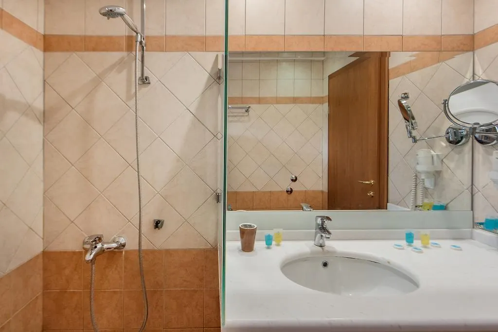 Pyrgos Hotel Uranupoli 2*,