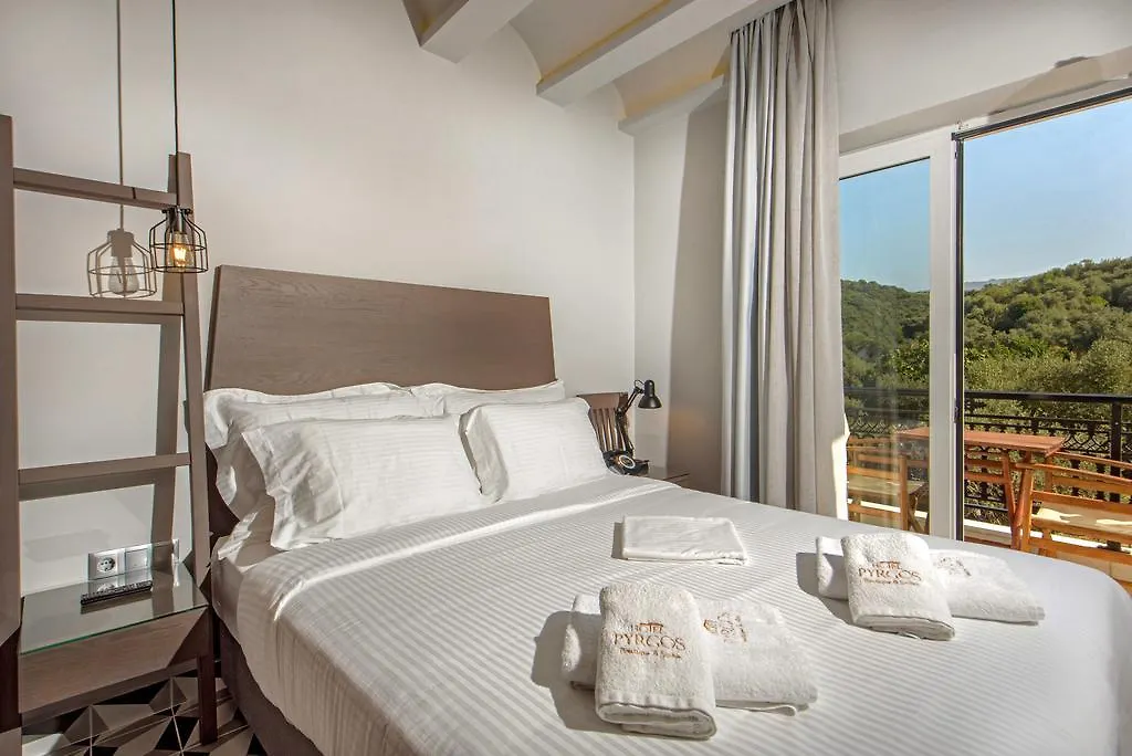 Pyrgos Hotel Uranupoli 2*,